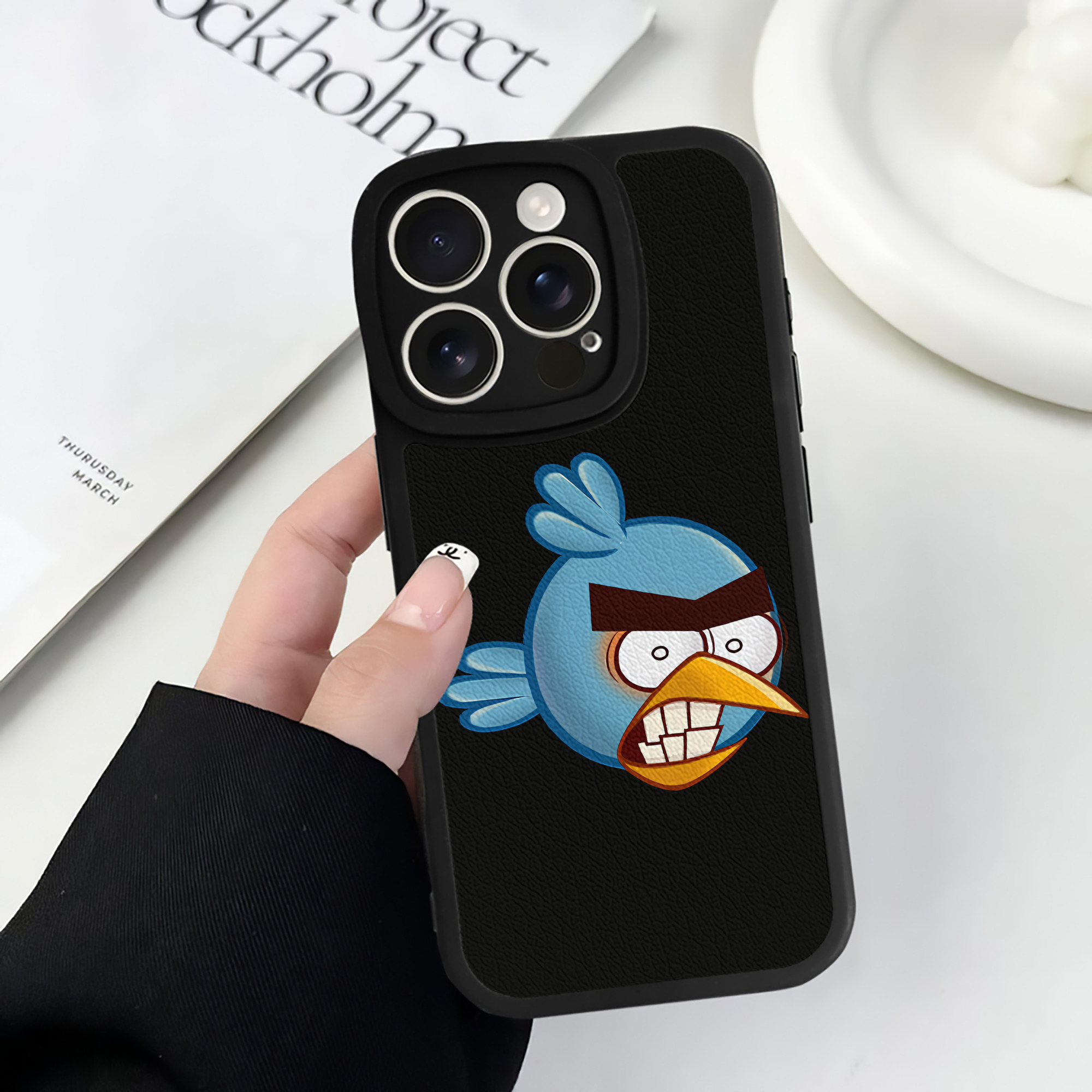 （画像用） Angry Birds アングリーバード 【iPhone 16シリーズ対応】シリコンスマホケース（レザー調） 材質：シリコン
